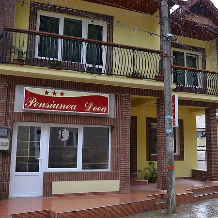 Pensión Deea 3*